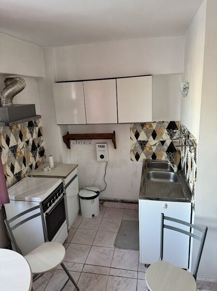 Zona Racitor langa Scoala Centrala,